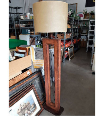 LAMPARA DE PIE MADERA
