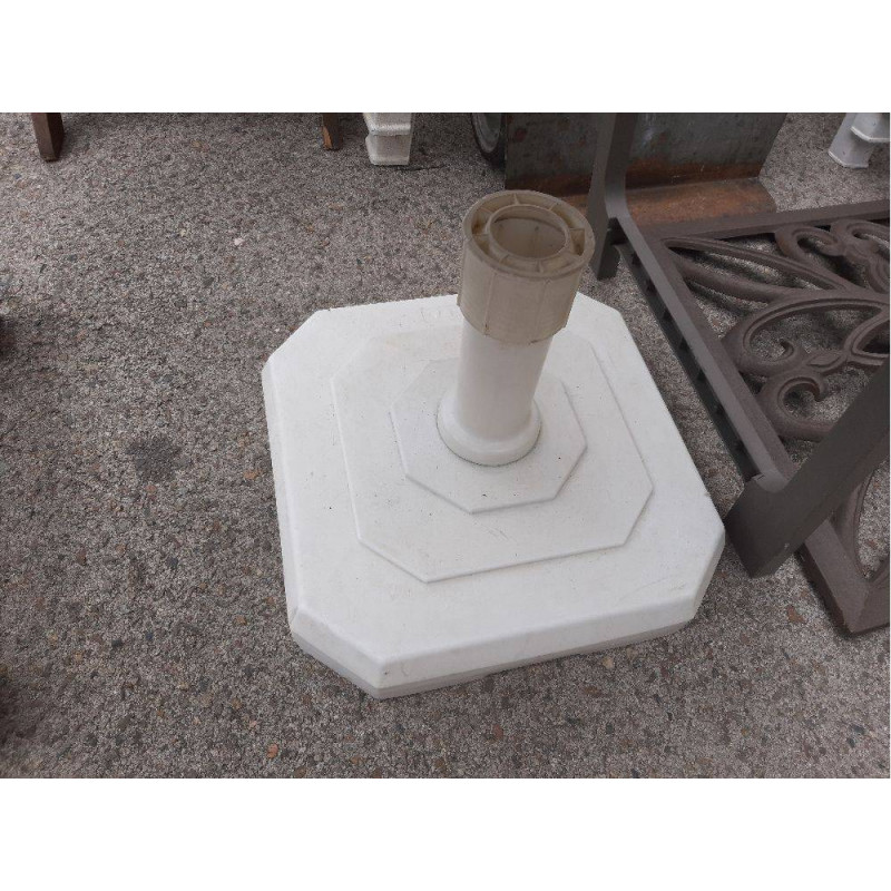BASE DE PARASOL PLASTICO 