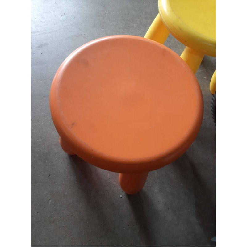 TABURETE BAJO
