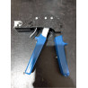 PINZA PARA COLOCAR TACOS EN LA PARED